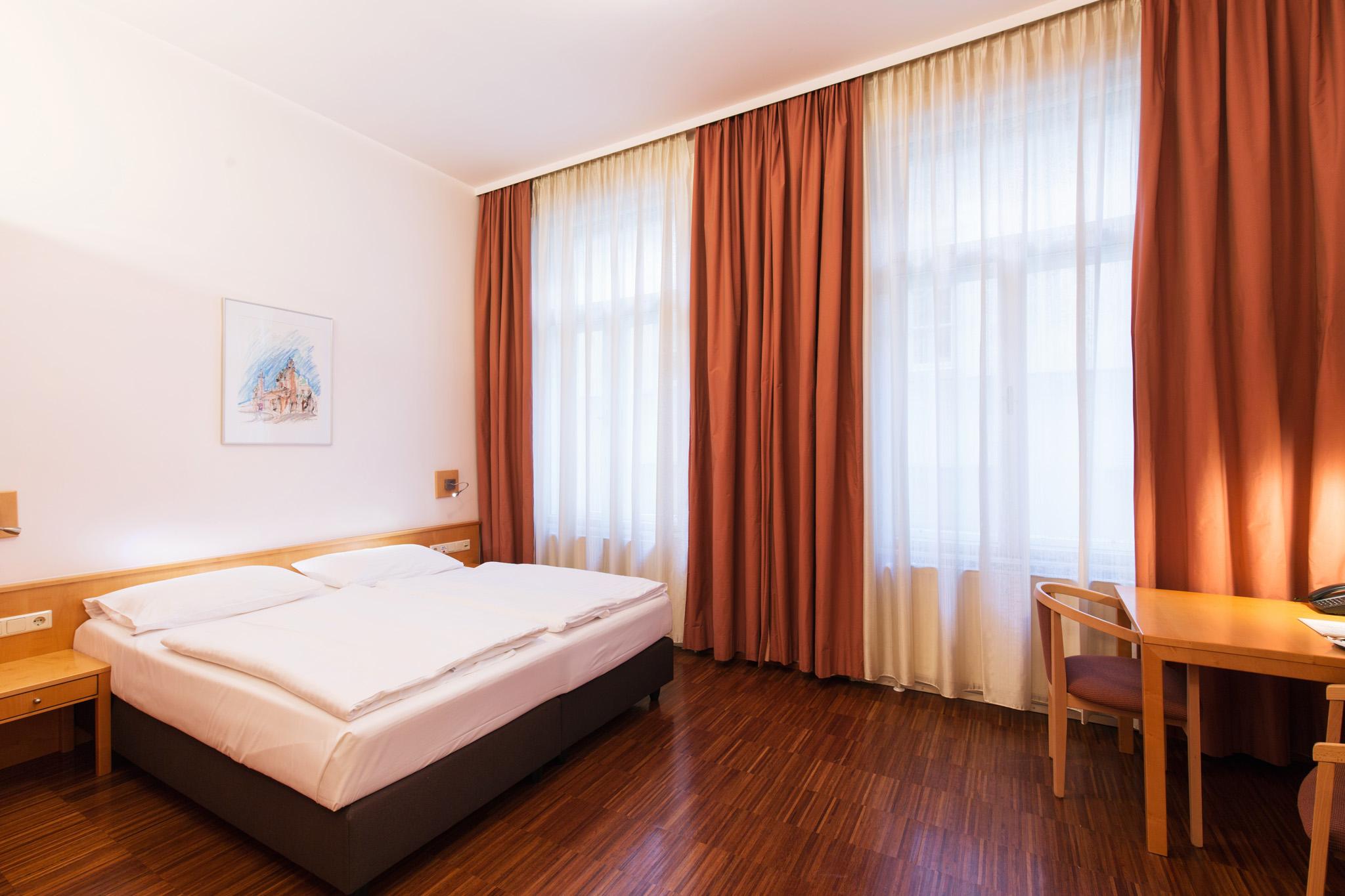 Post Hotel