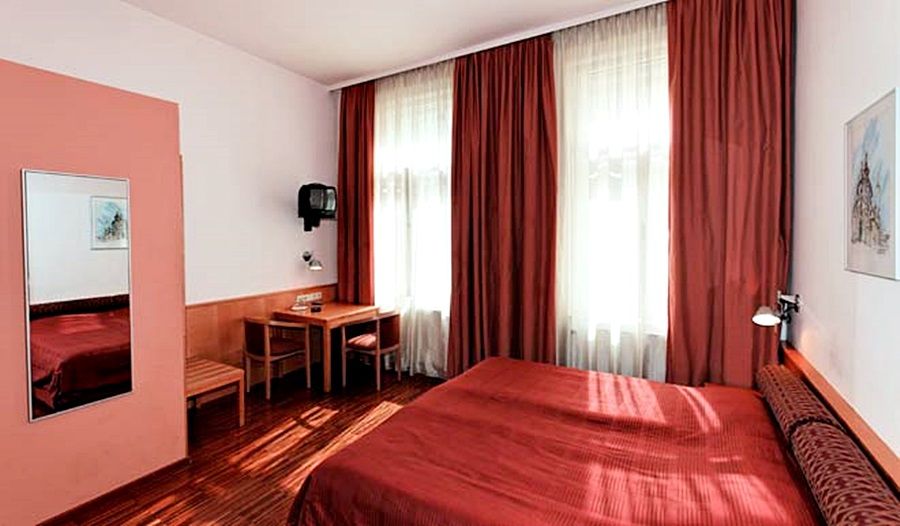 Post Hotel