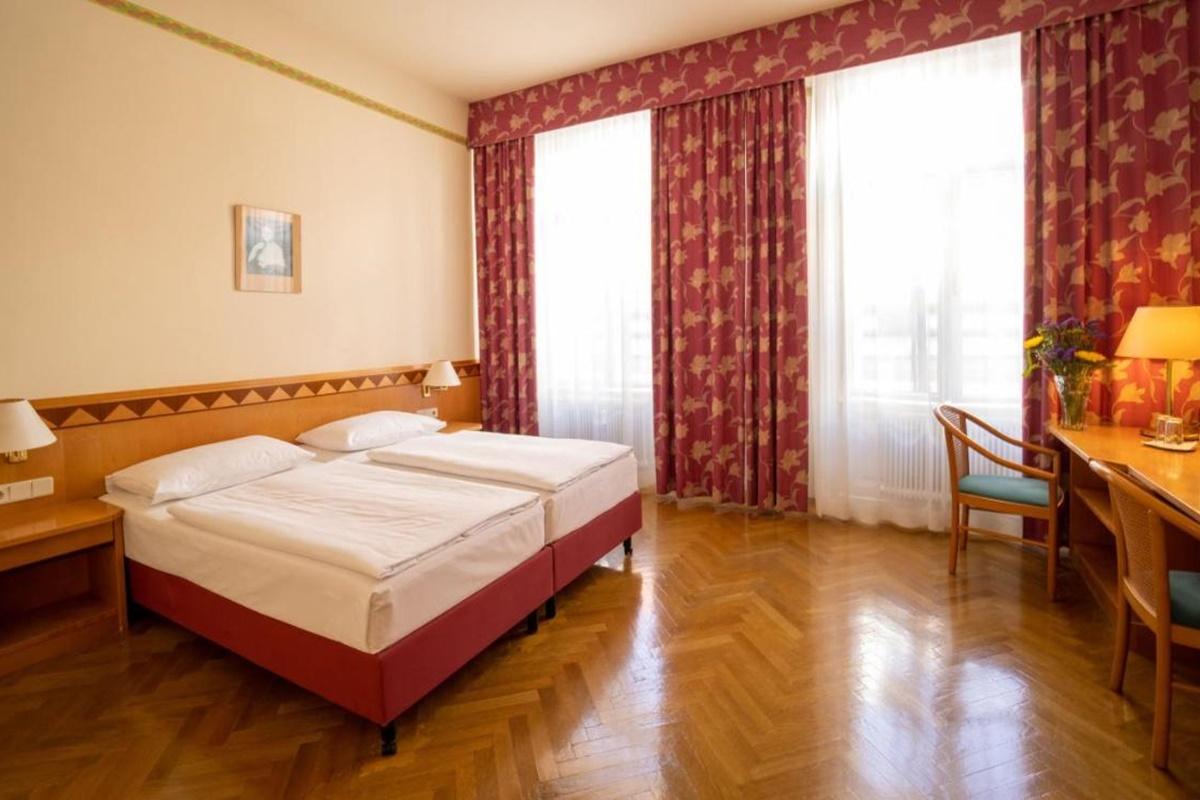 Hotel Post 3*